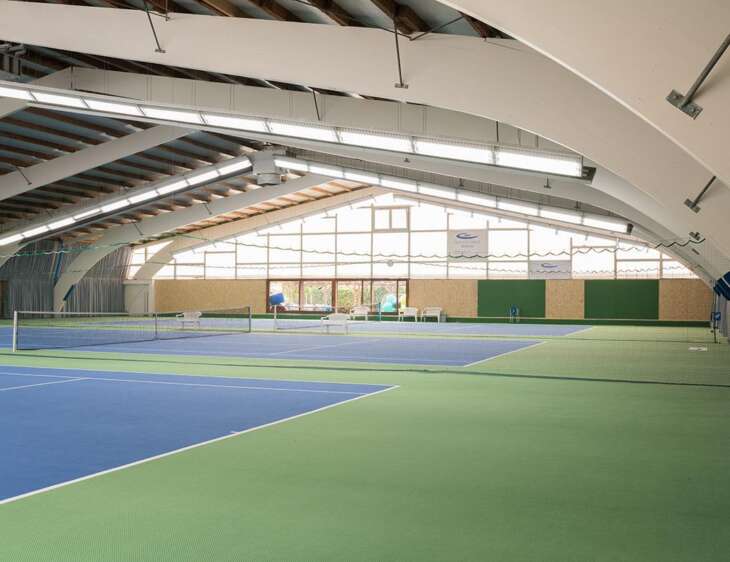 Tennishalle